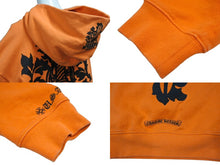 Load image into Gallery viewer, Chrome Hearts クロムハーツ ヴァインダガー プリントプルオーバーフーディーパーカー オレンジ コットン サイズL 美品 中古 66594