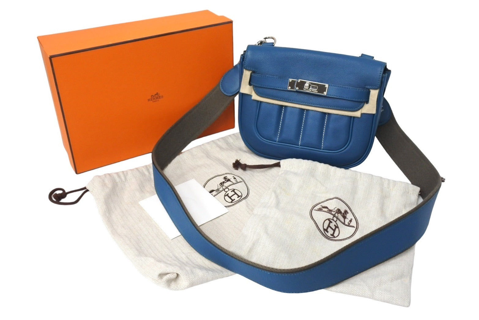 極美品】HERMES バスティア コインケース レザー ノワール系 極美品】HERMES バスティア コインケース レザー ノワール系