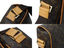 Load image into Gallery viewer, LOUIS VUITTON ルイヴィトン アベス ショルダーバッグ メッセンジャーバッグ M45257 モノグラム キャリーケース対応 美品 中古 66608