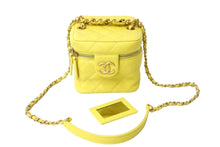 Load image into Gallery viewer, 新品同様 CHANEL シャネル ココマーク バニティ 2WAYショルダーバッグ ラムスキン 22AW AS3357 イエロー ゴールド金具 中古 66640