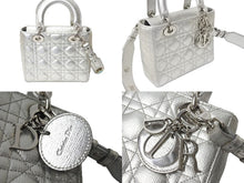 Load image into Gallery viewer, 定価92万円 Christian Dior クリスチャンディオール 新型 ハンドバッグ レディディオール スモール シルバー 中古 66646