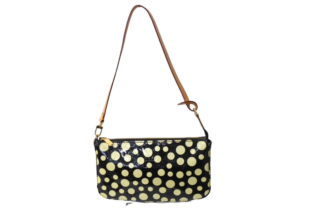 極美品 LOUIS VUITTON ルイヴィトン 草間彌生 ヴェルニ M91427 ドットインフィニティ ポシェットアクセソワール ブラック ホワイト 中古 66655