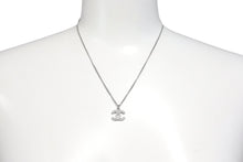 Load image into Gallery viewer, 極美品 CHANEL シャネル ココマーク ラインストーン ネックレス F12W シルバー メタル アクセサリー 5g 小物 ジュエリー ロゴ 中古 66658