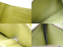 Load image into Gallery viewer, BOTTEGAVENETA ボッテガヴェネタ イントレチャート コンパクトウォレット 二つ折り財布 P01412103Q ラムスキン 美品 中古 66710