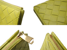 Load image into Gallery viewer, BOTTEGAVENETA ボッテガヴェネタ イントレチャート コンパクトウォレット 二つ折り財布 P01412103Q ラムスキン 美品 中古 66710