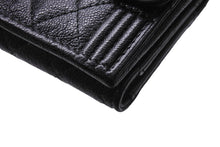 Load image into Gallery viewer, CHANEL シャネル ボーイシャネル 三つ折り財布 26番台 コンパクトウォレット キルティング ココマーク ブラック 美品 中古 66733