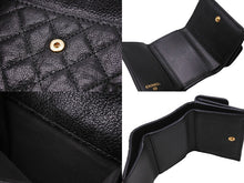 Load image into Gallery viewer, CHANEL シャネル ボーイシャネル 三つ折り財布 26番台 コンパクトウォレット キルティング ココマーク ブラック 美品 中古 66733