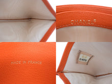 Load image into Gallery viewer, CHANEL シャネル ココマーク カードケース 6番台 2001年 レザー オレンジ ロゴ ゴールド金具 美品 中古 66735