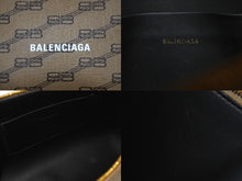 Load image into Gallery viewer, 極美品 BALENCIAGA バレンシアガ BBモノグラム トイレタリーポーチ 702624 総柄 ロゴ ブラウン ゴールド金具 中古 66737