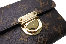 Load image into Gallery viewer, LOUIS VUITTON ルイヴィトン ポルトフォイユ コアラ モノグラム 三つ折り財布 M58013 TH0065 ゴールド ブラウン 美品 中古 66741