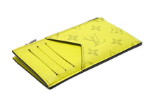 Load image into Gallery viewer, LOUIS VUITTON ルイヴィトン タイガラマ コインカード ホルダー カードケース イエロー M30950 シルバー金具 良品 中古 66747