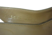 Load image into Gallery viewer, Sergio Rossi セルジオロッシ パンプス ヒール サイズ35 1/2 スウェード レザー ベージュ イタリア製 美品 中古 66758