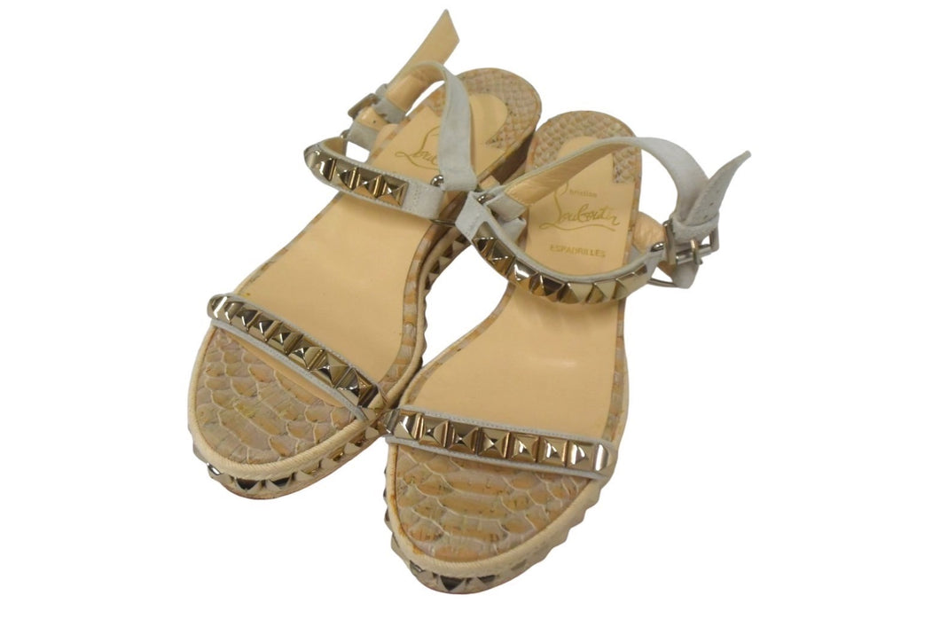 Christian Louboutin クリスチャンルブタン サンダル スタッズ ヴェッジソール ベージュ シルバー金具 美品 中古 66761