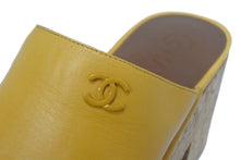 Load image into Gallery viewer, CHANEL シャネル サボサンダル ミュール サイズ35 ココマーク レザー イエロー ブラウン G31631 美品 中古 66768