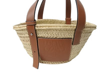 Load image into Gallery viewer, 新品同様 LOEWE ロエベ バスケットバッグ ハンドバッグ 327.02.S93 ヤシの葉＆カーフ ベージュ シルバー金具 中古 66773