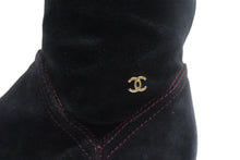 Load image into Gallery viewer, CHANEL シャネル ロングブーツ サイズ35 1/2 ココマーク チェーン G31295 ブラック スウェード レザー 美品 中古 66779