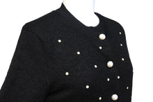 Load image into Gallery viewer, CHANEL シャネル アンサンブル サイズ36 ワンピース カーディガン P50094K06342 ココマーク パール ブラック 美品 中古 66788