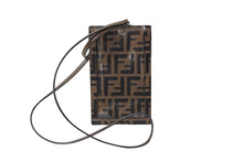 画像をギャラリービューアに読み込む, 極美品 FENDI フェンディ ミニショルダーバッグ フォンケース 2WAY ズッカ柄 シルバー金具 ブラウン 中古 66797 