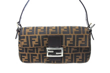 Load image into Gallery viewer, 極美品 FENDI フェンディ マンマバケット ハンドバッグ ズッカ柄 ズッカ ブラウン シルバー金具 中古 66798