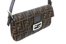 Load image into Gallery viewer, 極美品 FENDI フェンディ マンマバケット ハンドバッグ ズッカ柄 ズッカ ブラウン シルバー金具 中古 66798