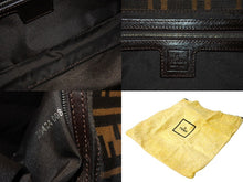 Load image into Gallery viewer, 極美品 FENDI フェンディ マンマバケット ハンドバッグ ズッカ柄 ズッカ ブラウン シルバー金具 中古 66798