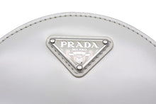画像をギャラリービューアに読み込む, PRADA プラダ テント パレザー チェーンショルダーバッグ ポシェット INR003 ホワイト エナメル シルバー金具 中古美品 66799 