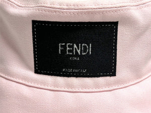 同様に FENDI フェンディ ロゴ付き バケットハット ピンク コットン サイズM FXQ801 中古 66800 
