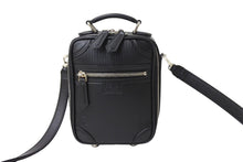 画像をギャラリービューアに読み込む, 極美品 FENDI フェンディ ショルダーバッグ ポシェット 7VA542 2WAY レザー シルバー金具 ブラック 中古 66801 