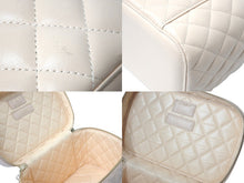Load image into Gallery viewer, 新品同様 CHANEL シャネル ココマーク バニティバッグ ハンドバッグ キルティング 31番台 レザー ベージュ ゴールド金具 中古 66804