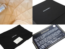 Load image into Gallery viewer, 新品同様 CHANEL シャネル ココマーク バニティバッグ ハンドバッグ キルティング 31番台 レザー ベージュ ゴールド金具 中古 66804