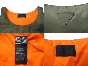 同じく同様 PRADA プラダ パテッドナイロン ダウンベスト 23AW カーキオレンジ サイズXXXL SGC386 S232 1WQ8 オーダー中古 66842 