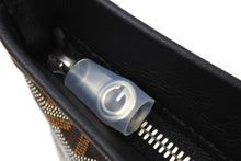 Load image into Gallery viewer, 新品同様 GOYARD ゴヤール コンティポーチ CONTIPPMLTY01CL01P クラッチバッグ ブラック PVC レザー シルバー金具 中古 66868
