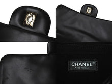 Load image into Gallery viewer, CHANEL シャネル マトラッセ ショルダーバッグ パンチング ココマーク 19番台 レザー ブラック シルバー金具 美品 中古 66939