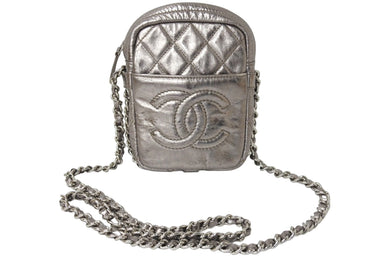CHANEL シャネル デカココマーク マトラッセ メタリックチェーン ショルダーバッグ 27番台 カーフスキン シルバー 美品 中古 66943