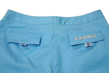 Load image into Gallery viewer, 極美品 CHANEL シャネル パンツ サイズ10 ココマーク ブランドロゴ ロゴボタン IDENTIFICATION ブルー 刺繍 中古 66944