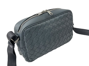極美品 BOTTEGAVENETA ボッテガヴェネタ イントレチャート カメラ バッグ ショルダーバッグ 710048 グレー レザー シルバー金具 中古 66949