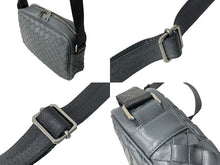 Load image into Gallery viewer, 極美品 BOTTEGAVENETA ボッテガヴェネタ イントレチャート カメラ バッグ ショルダーバッグ 710048 グレー レザー シルバー金具 中古 66949
