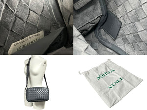 極美品 BOTTEGAVENETA ボッテガヴェネタ イントレチャート カメラ バッグ ショルダーバッグ 710048 グレー レザー シルバー金具 中古 66949