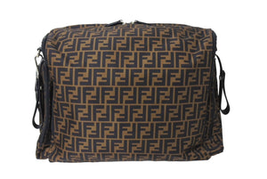 極美品 FENDI フェンディ ショルダーバッグ チェンジングバッグ チェンジバッグ 7VB013AFV5 ズッカ柄 ブラウン シルバー金具 中古 66951 
