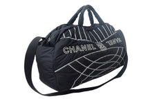 Load image into Gallery viewer, CHANEL シャネル スポーツライン スポーツバッグ ボストンバッグ 2WAY ショルダーバッグ ナイロン ブラック ホワイト 美品 中古 66961