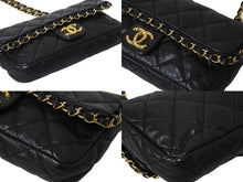 Load image into Gallery viewer, CHANEL シャネル ラグジュアリーライン マトラッセ チェーン ショルダーバッグ 14番台 アラウンド ブラック カーフスキン ゴールド金具 美品 中古 66962