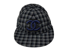 Load image into Gallery viewer, CHANEL シャネル キャップ 帽子 ココマーク チェック柄 カシミヤ グレー ブラック イタリア製 サイズM 美品 中古 66963