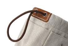 Load image into Gallery viewer, 新品未使用品 HERMES エルメス フールビ 20cm バッグインバッグ B刻印 ベージュ ブラウン シルバー金具 中古 67000