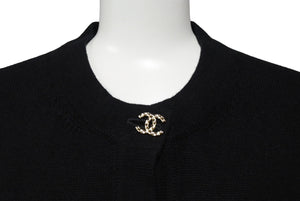 極美品 CHANEL シャネル ニット ワンピース カーディガン P73485K10530 ボタン サイズ36 カシミヤ ブラック ゴールド 中古 67001