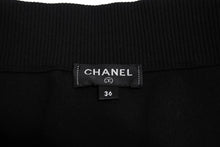 Load image into Gallery viewer, CHANEL シャネル ココマーク スカート P58952K07737 イタリア製 コットン ポリエステル ブラック 36 美品 中古 67003