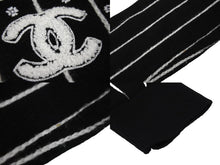 Load image into Gallery viewer, 極美品 CHANEL シャネル セーター P74734K10713 サイズ38 カシミヤ ストライプ ココマーク ボタン 刺繍 ブラック 中古 67004