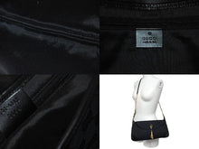 Load image into Gallery viewer, GUCCI グッチ タイガーヘッド ワンショルダーバッグ 001 4113 イタリア製 GGキャンバス レザー ブラック ゴールド金具 美品 中古 67014