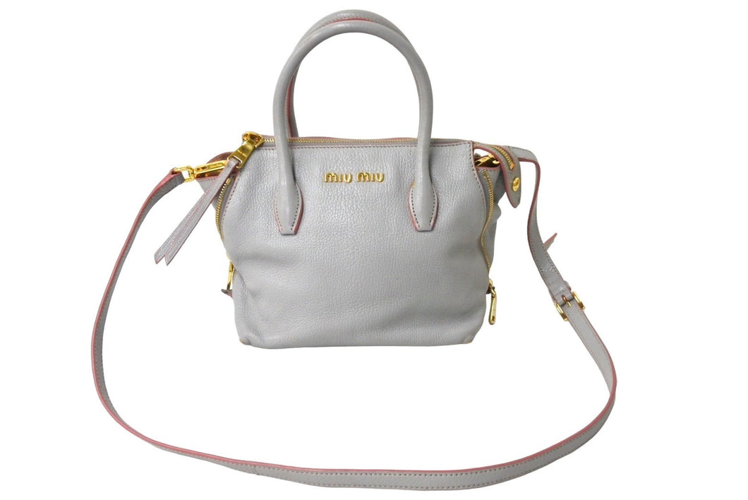 MIUMIU ミュウミュウ ハンドバッグ 5BB016 マドラス ハンドバッグ 2WAYショルダー グレーピンク ゴールド金具 良品 中古 67016 