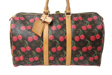 Load image into Gallery viewer, LOUIS VUITTON ルイヴィトン モノグラムチェリー キーポル45 ボストンバッグ M95011 村上隆 レッド ブラウン ロゴ 旅行バッグ 美品 中古 67018