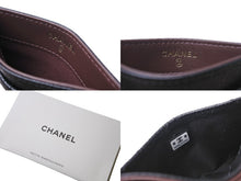 Load image into Gallery viewer, 新品未使用 CHANEL シャネル カードケース ココマーク キャビアスキン シリアルランダム ブラック ゴールド金具 中古 67035